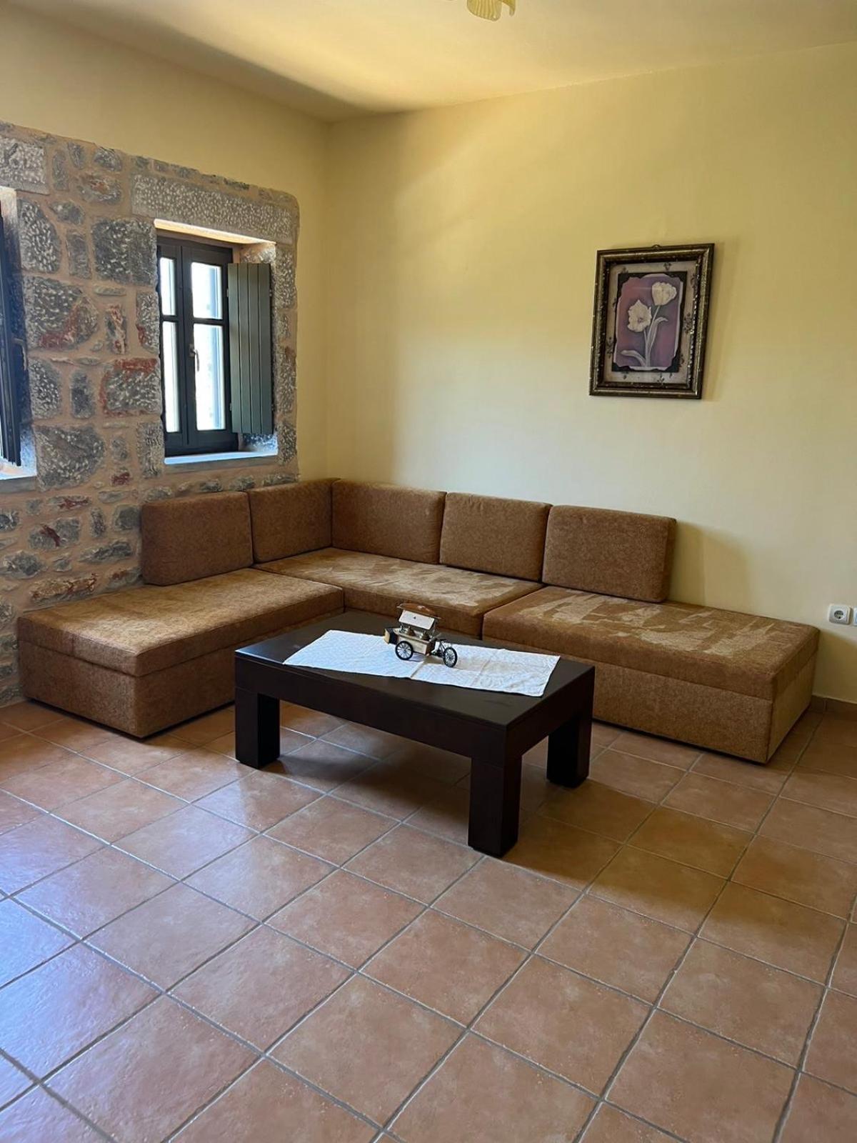 Onar Mani Suites Néon Oítilon Kültér fotó